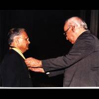 Munir Ahmad Khan Recives Award