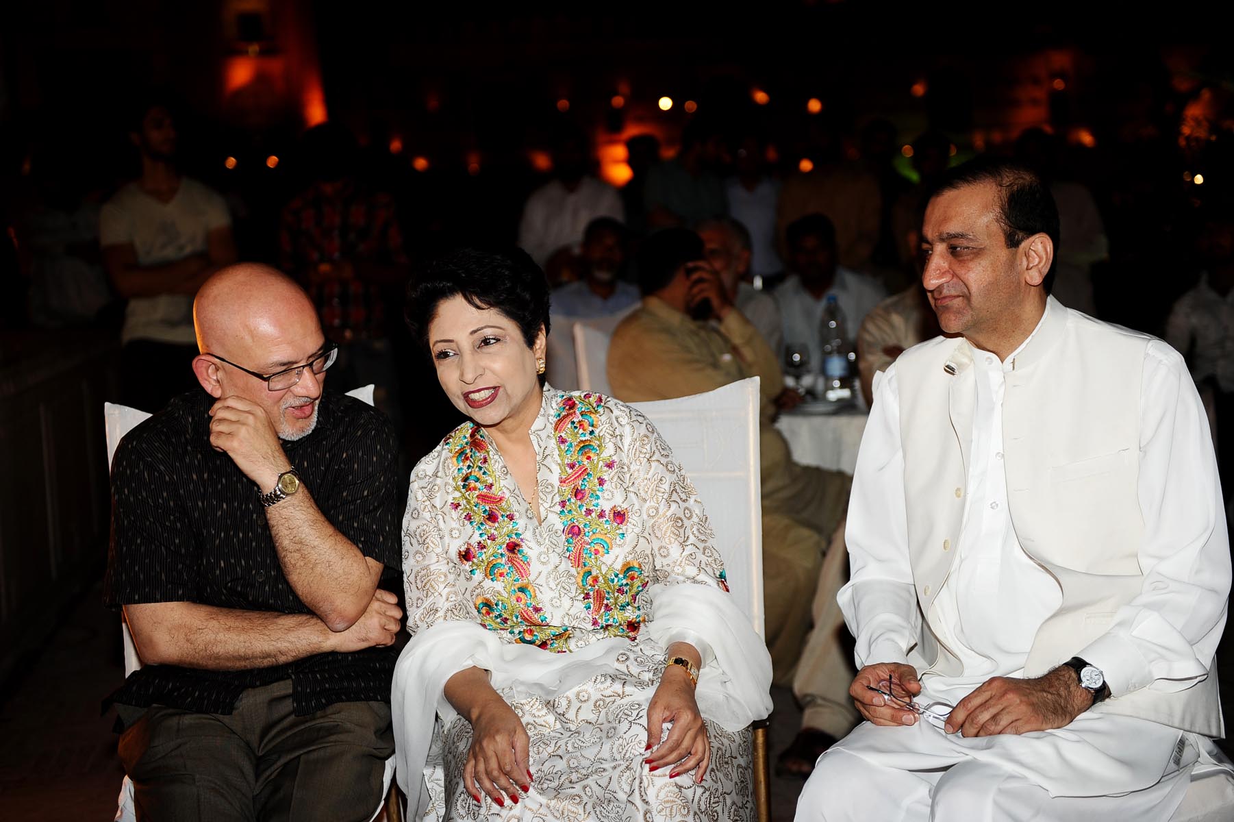 Mir Shakil ur Rehman with Shahrukh Hassan