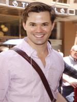 Andrew Rannells Latest Wallpaper