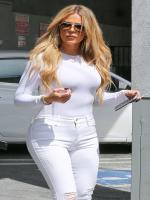 Khloe Kardashian Looks