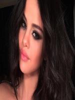 Selena Gomez Wallpaper 2