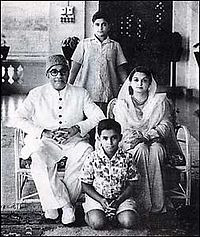 Liaquat Ali Khan with family