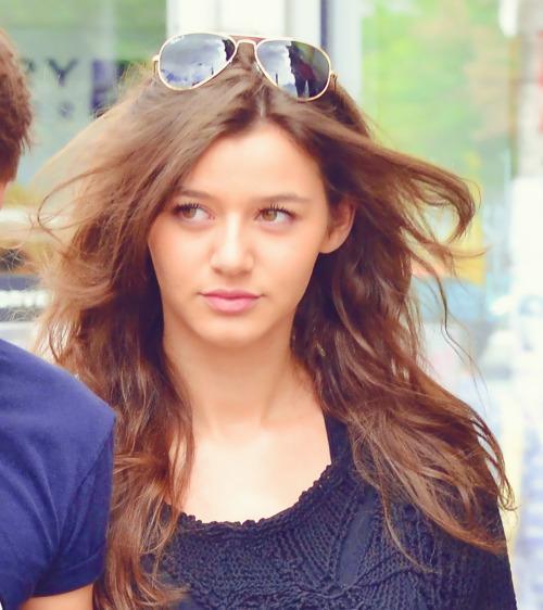 Eleanor Calder Latest Wallpaper