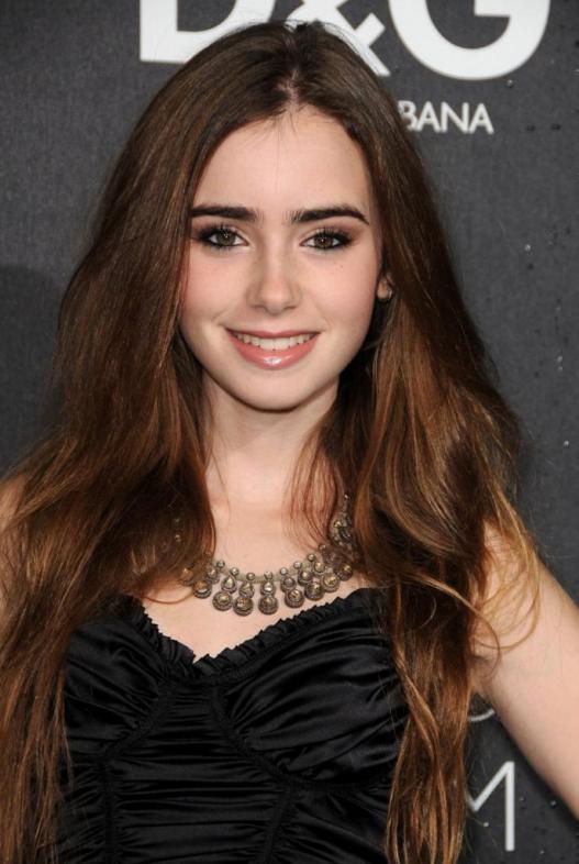 Lily Collins Latest Photo