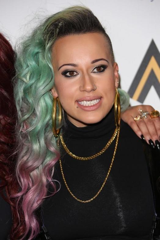 Courtney Rumbold Latest Wallpaper