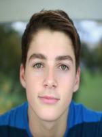 Finn Harries