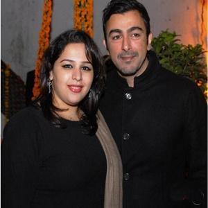 Shaan Shahid with wife