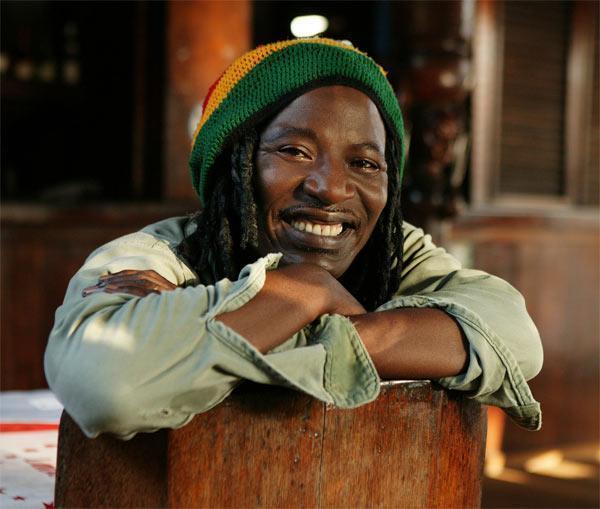 Biodata Alpha Blondy