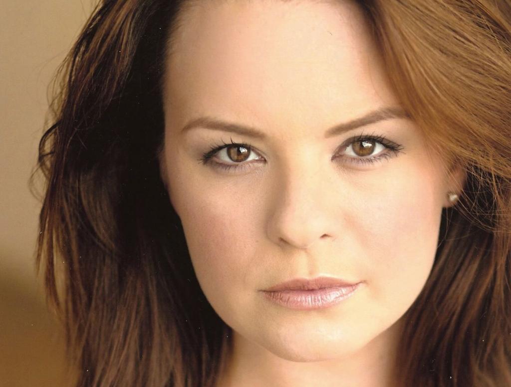 Jenna von Oÿ Profile, BioData, Updates and Latest Pictures FanPhobia