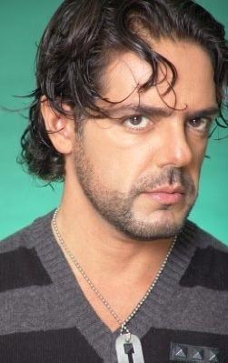 Raúl Azkenazi