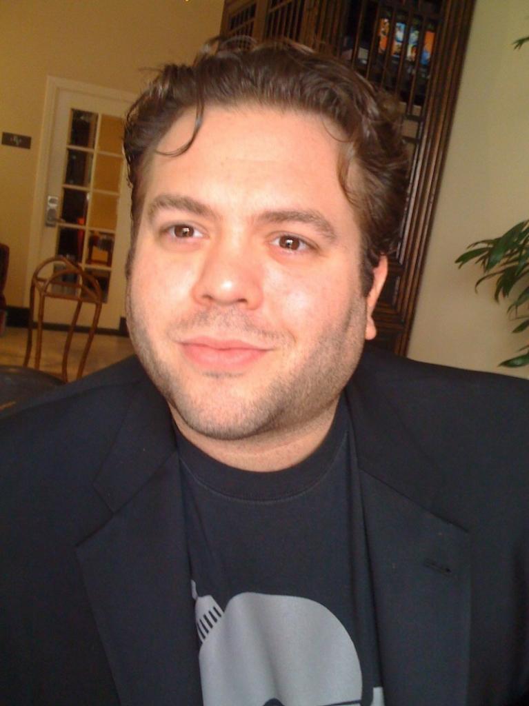 Dan Fogler Photo Shot