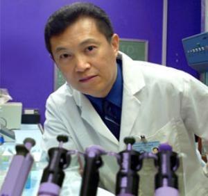 Steve Hsu in Lab