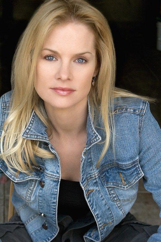Cynthia Preston Profile, BioData, Updates and Latest Pictures