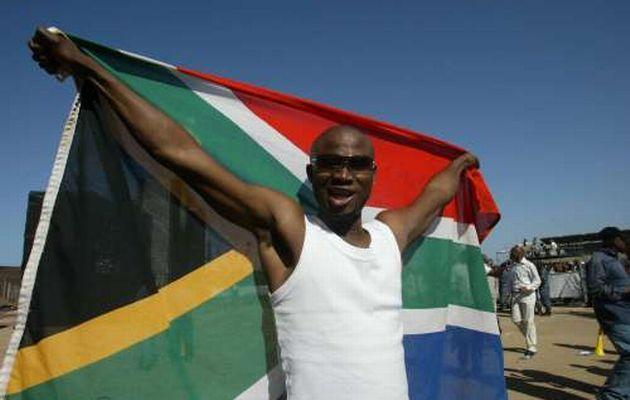 Mandoza with South Africa Flag