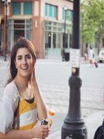 Momina Mustehsan Wallpaper in Foreign Country