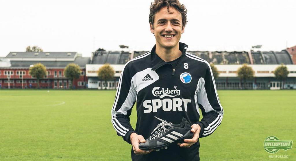 Thomas Delaney Handling Footbal Boots