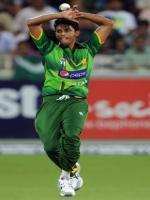 zulfiqar babar bowling style