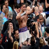 Amir Khan Takes Down Luis Collazo Easily Become Welterweight Champion