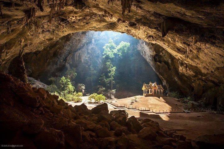 A temple inside a cave in Thailand... isn't that amazing