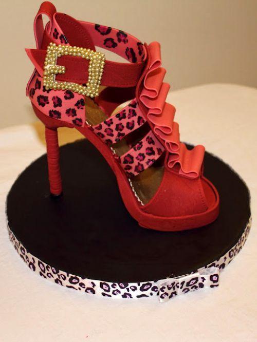 Shoe Cake. If these shoes existed and had a different color buckle I'
