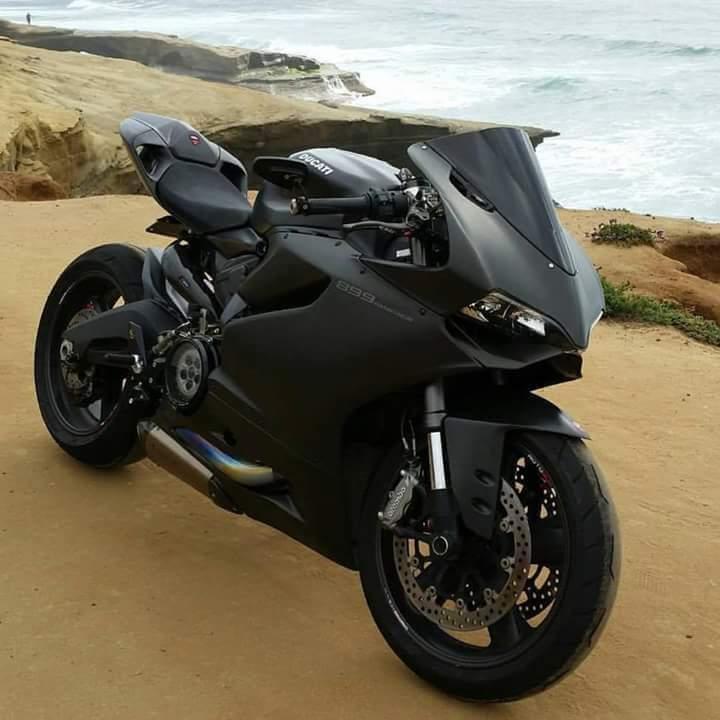 Awesome Black Sexy Sports Bike