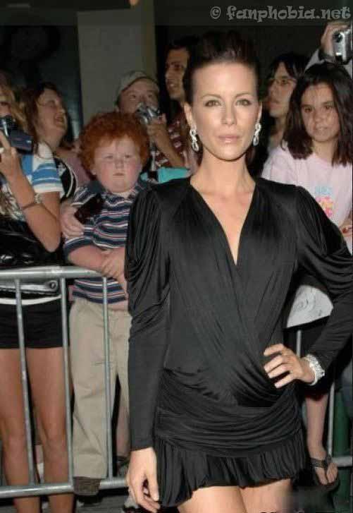 Redhead Kid Photobombs Super Model