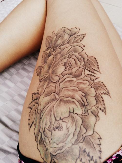 Flower tattoos for girls