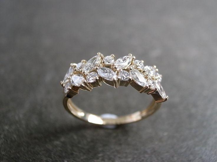Marquise Diamond Wedding Ring in 14K Yellow Gold