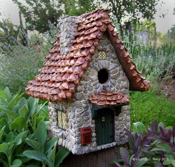 great birdhouse!